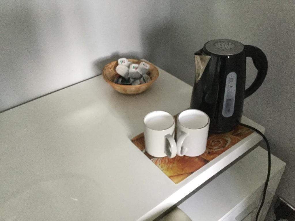 Constantine Court Homestay เชพตันมัลเล็ต ภายนอก รูปภาพ